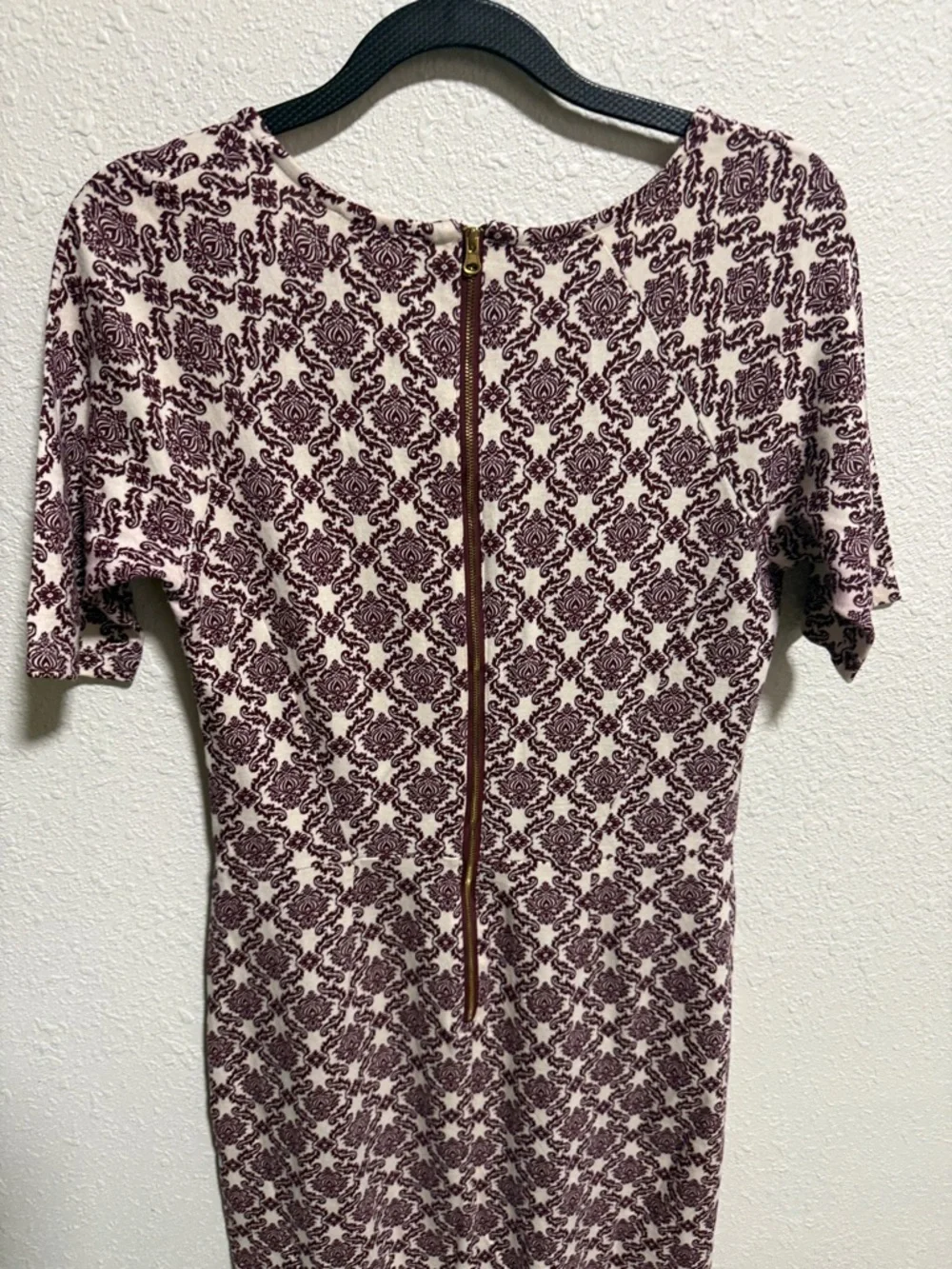 Floral Scoop Neck Short Sleeve Dress in‎ Mauve